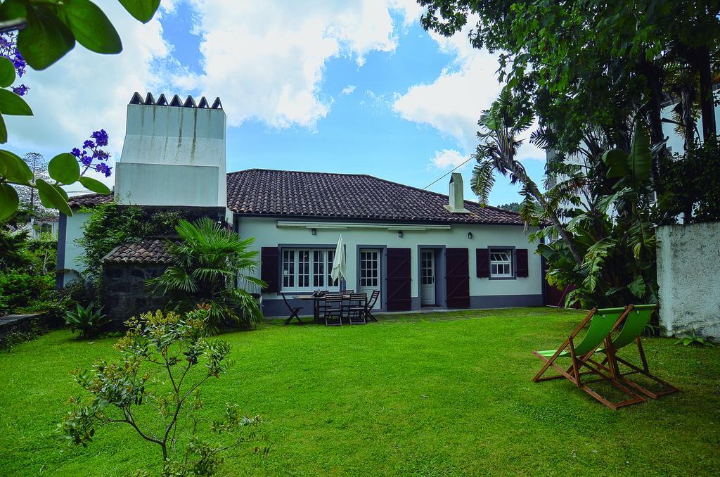 Casa da Igreja Velha Villa Furnas  Ruang foto